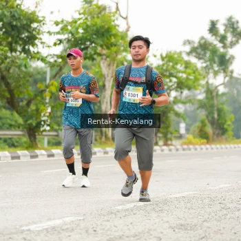 Runner Photo 3699573