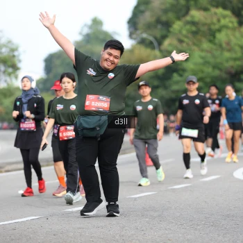 Runner Photo 3699591