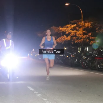 Runner Photo 3699655