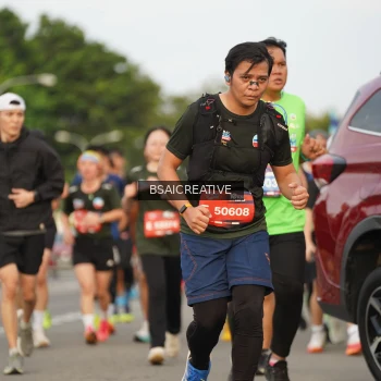 Runner Photo 3699657
