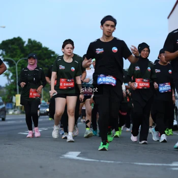 Runner Photo 3699660