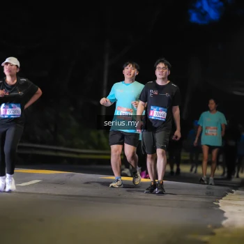 Runner Photo 3699671