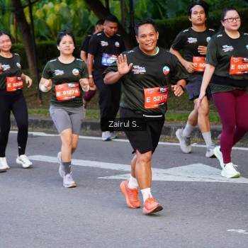 Runner Photo 3699693