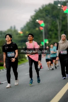 Runner Photo 3699699