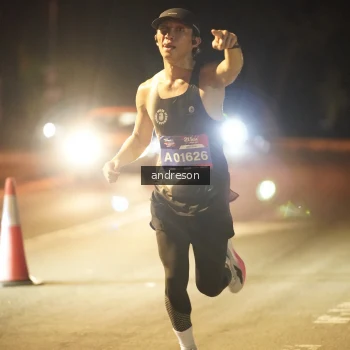 Runner Photo 3699712