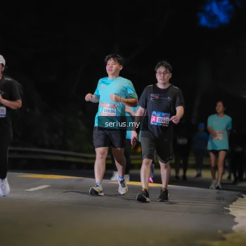 Runner Photo 3699715