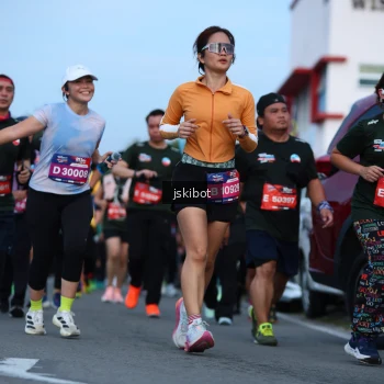 Runner Photo 3699740