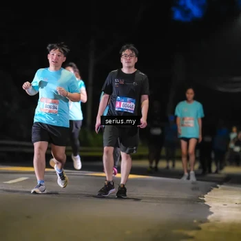 Runner Photo 3699743