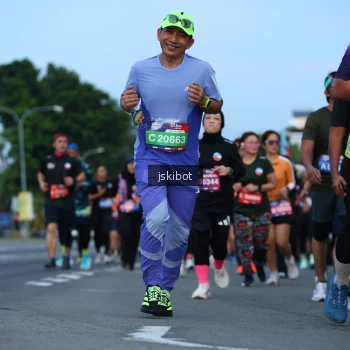 Runner Photo 3699785