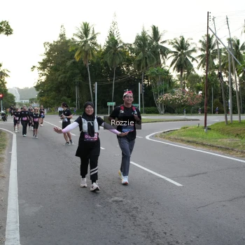 Runner Photo 3699792