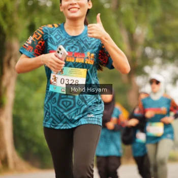 Runner Photo 3699843