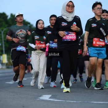 Runner Photo 3699855