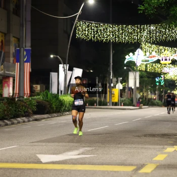 Runner Photo 3699879