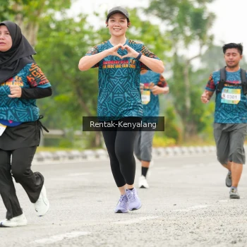 Runner Photo 3699885