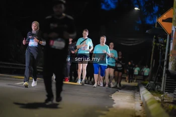 Runner Photo 3699933