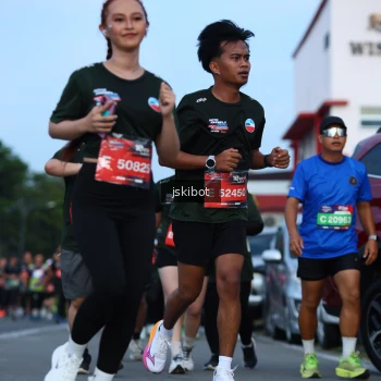 Runner Photo 3699955