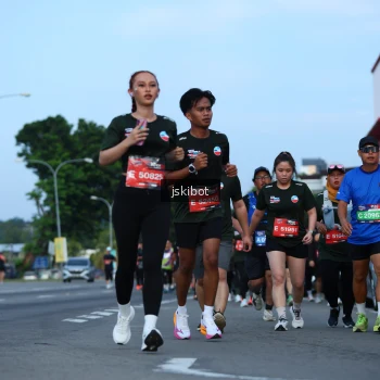 Runner Photo 3699960