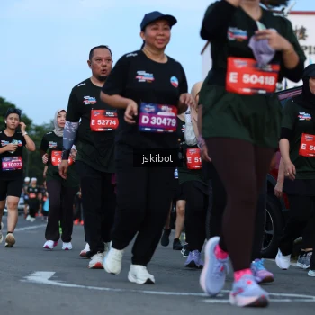Runner Photo 3700011
