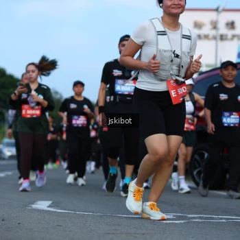Runner Photo 3700044