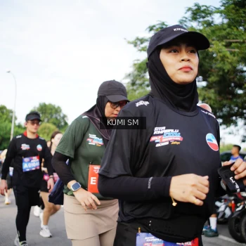 Runner Photo 3700055