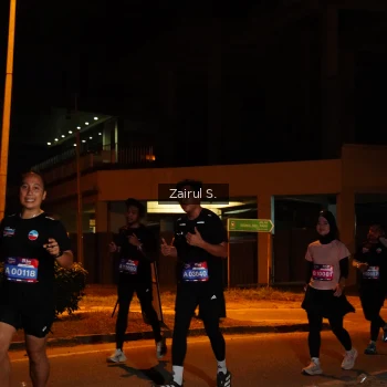 Runner Photo 3700060