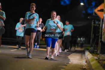 Runner Photo 3700062