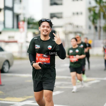Runner Photo 3700084