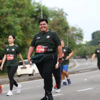 Runner Photo 3700102