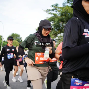 Runner Photo 3700109