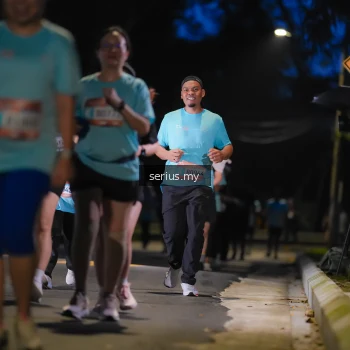 Runner Photo 3700110