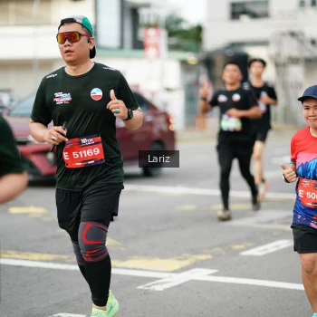 Runner Photo 3700113