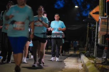 Runner Photo 3700131