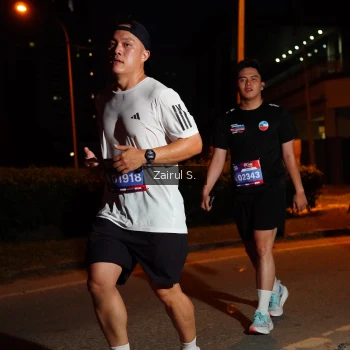 Runner Photo 3700142