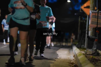 Runner Photo 3700166