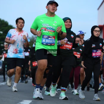 Runner Photo 3700170