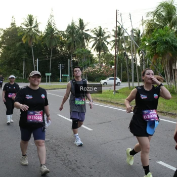 Runner Photo 3700176