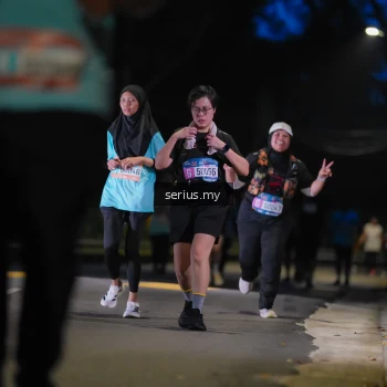 Runner Photo 3700185