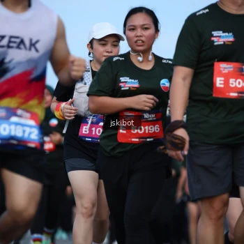 Runner Photo 3700189