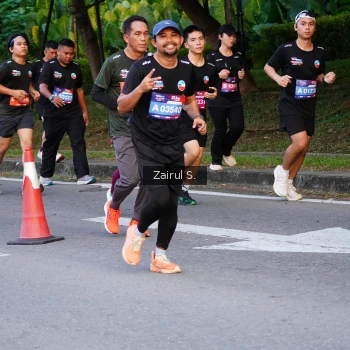 Runner Photo 3700227