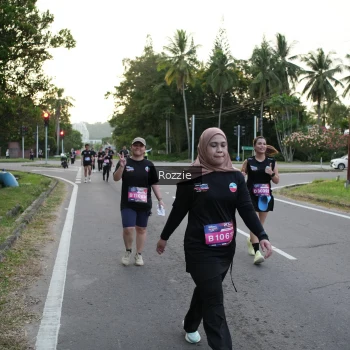 Runner Photo 3700233