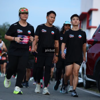 Runner Photo 3700241