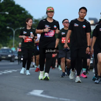 Runner Photo 3700247