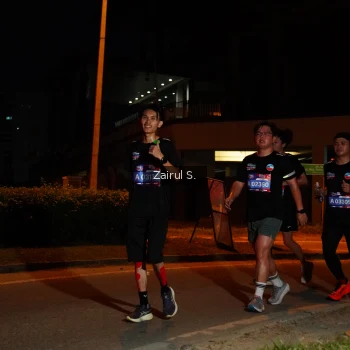 Runner Photo 3700255