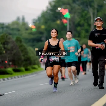Runner Photo 3700264