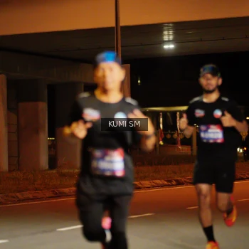 Runner Photo 3700275