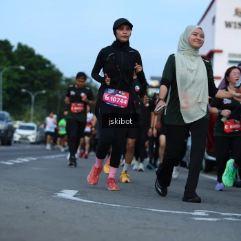 Runner Photo 3700299