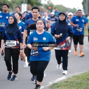 Runner Photo 3700301