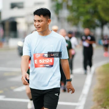 Runner Photo 3700302