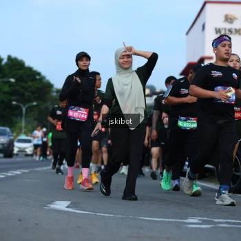 Runner Photo 3700311