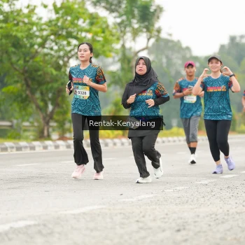 Runner Photo 3700324